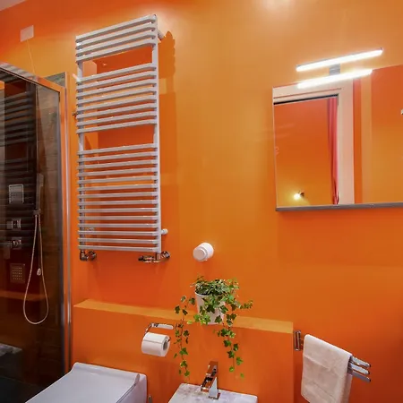 Affittacamere Allegra's House Caracciolo 4*