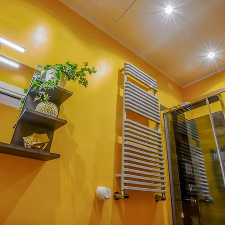 Allegra's House Caracciolo Affittacamere 4*