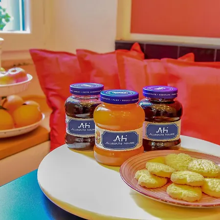 Affittacamere Allegra's House Caracciolo 4*